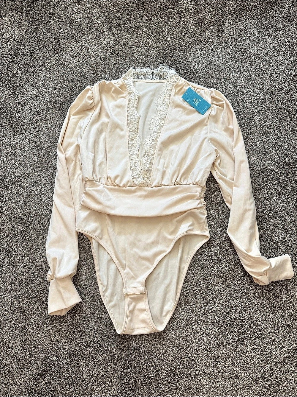 CupShe Bodysuit in Cream Size Medium NWT